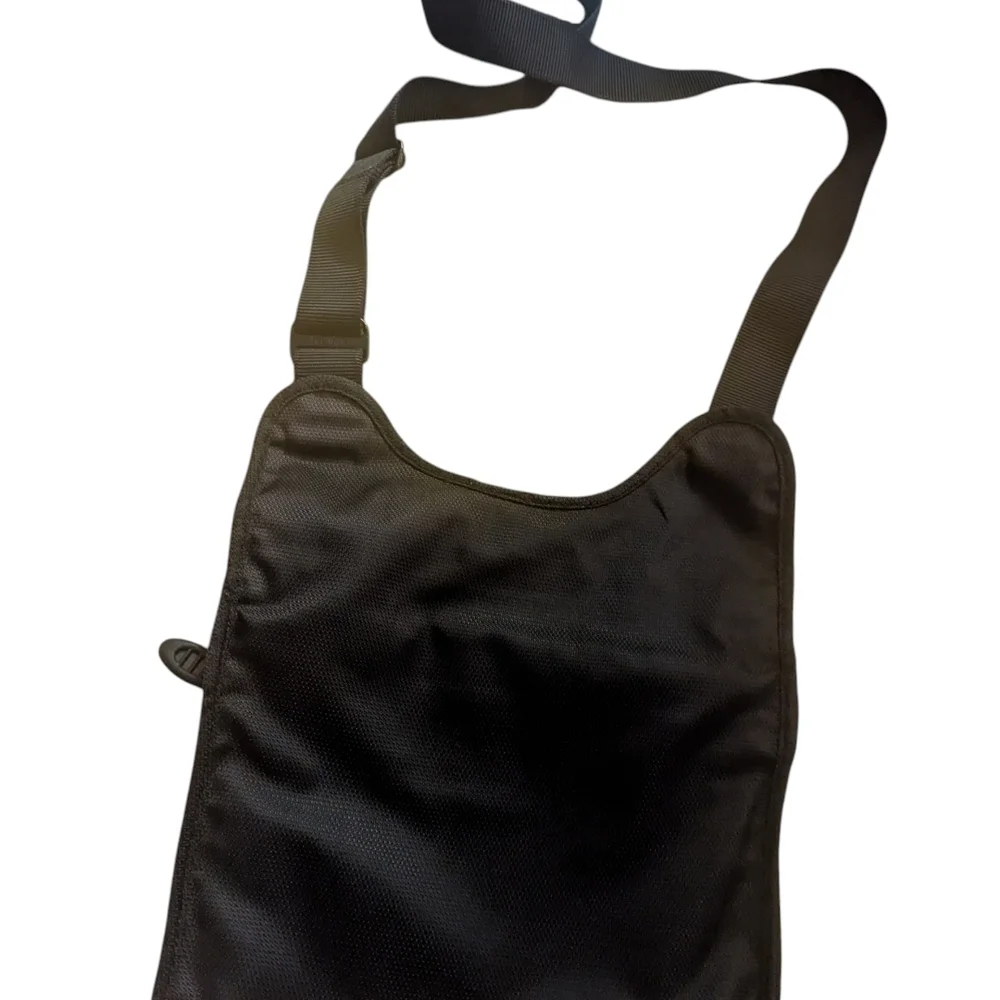 Tumi Black Messenger Bag - Picture 8 of 15
